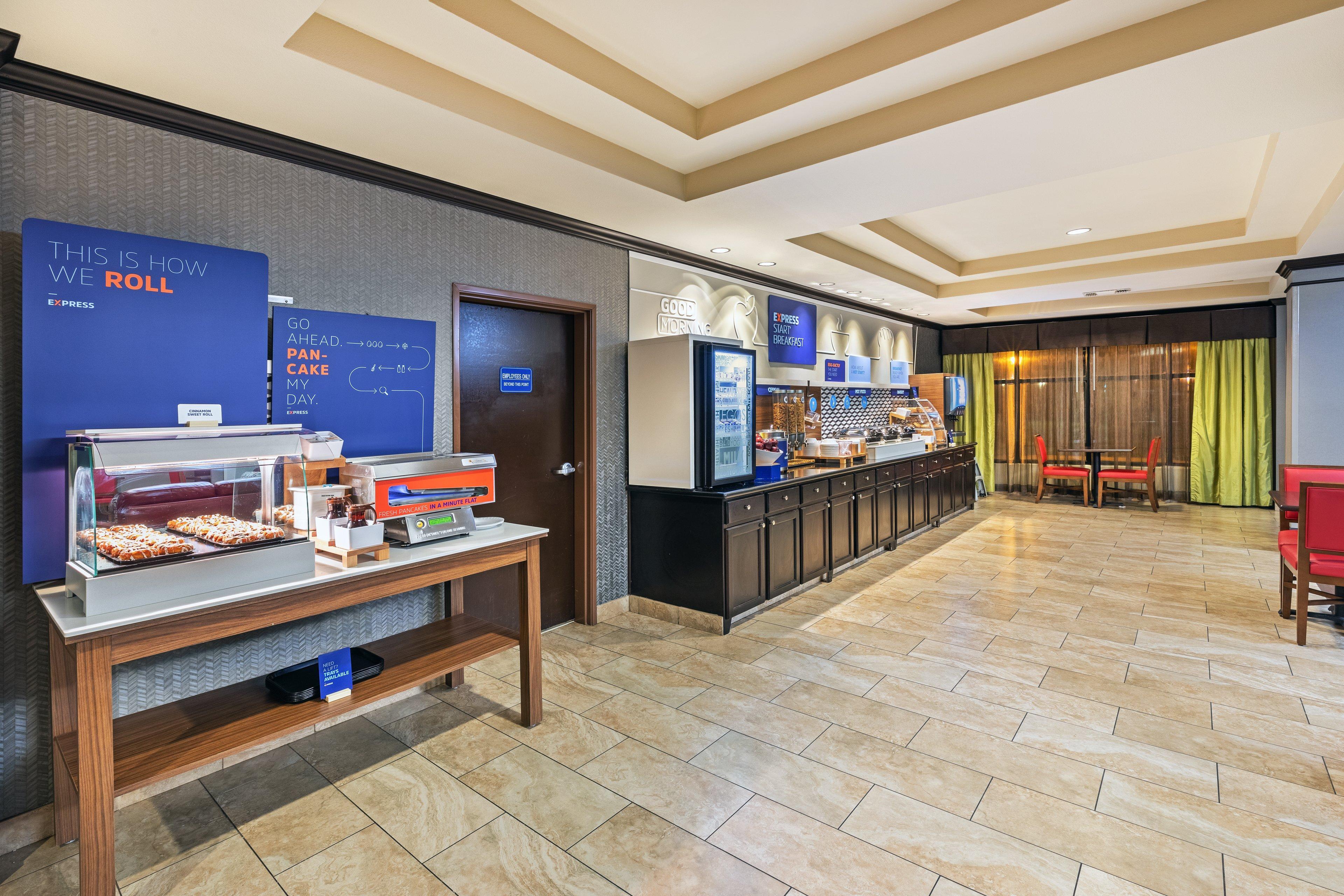 Holiday Inn Express Hotel & Suites Floresville By Ihg Exteriör bild