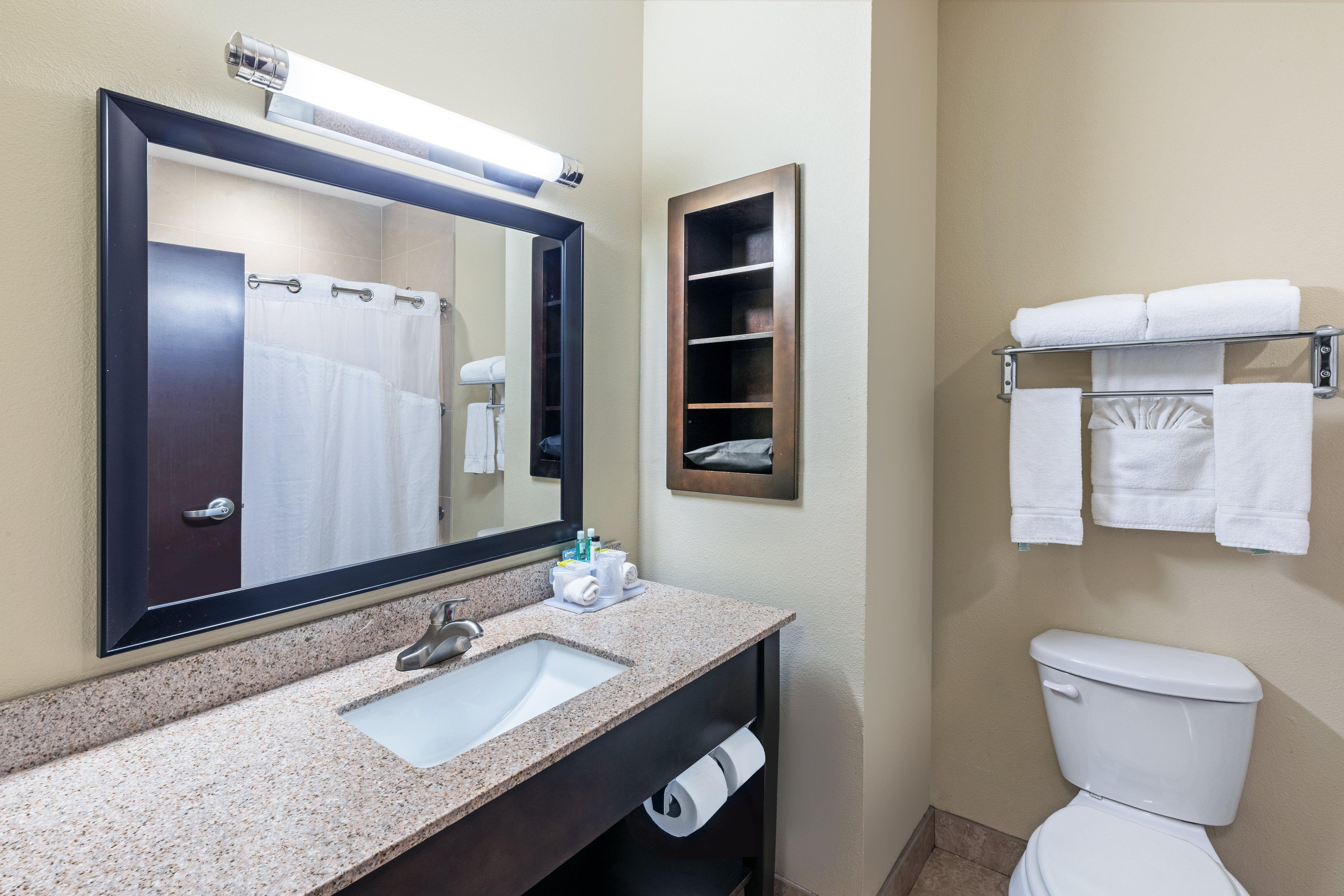 Holiday Inn Express Hotel & Suites Floresville By Ihg Exteriör bild