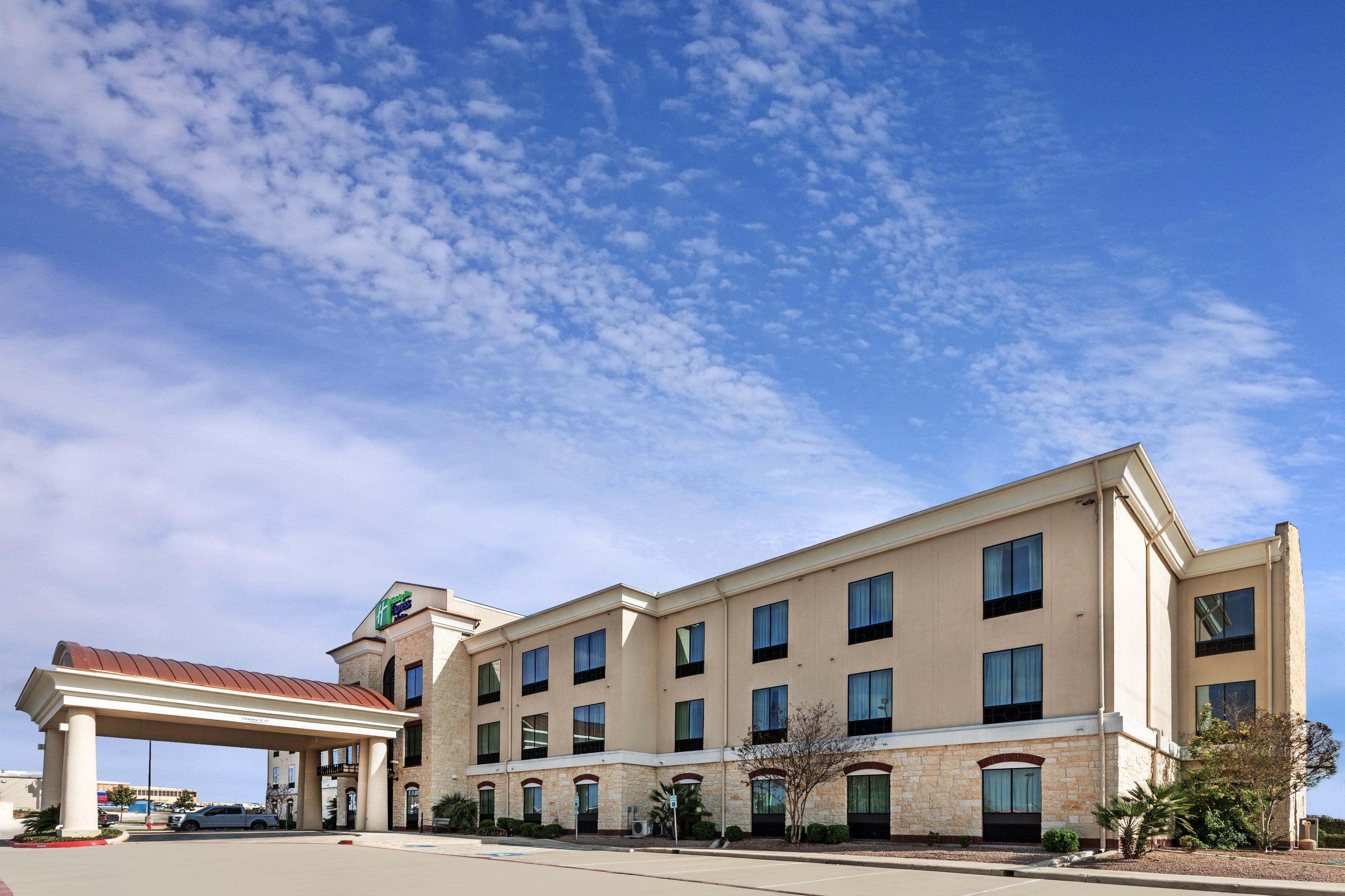 Holiday Inn Express Hotel & Suites Floresville By Ihg Exteriör bild